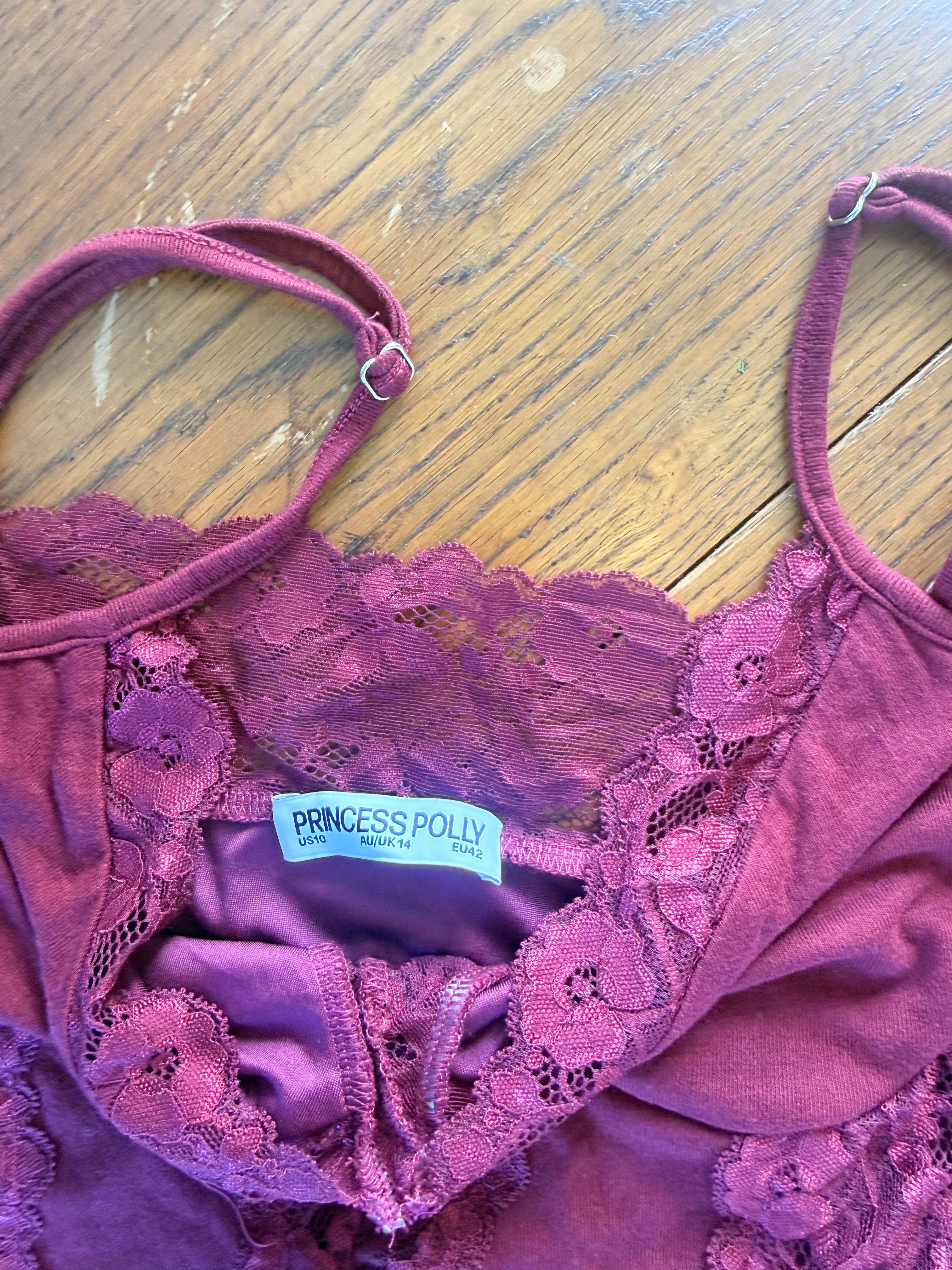 Princess Polly Top / Size 14