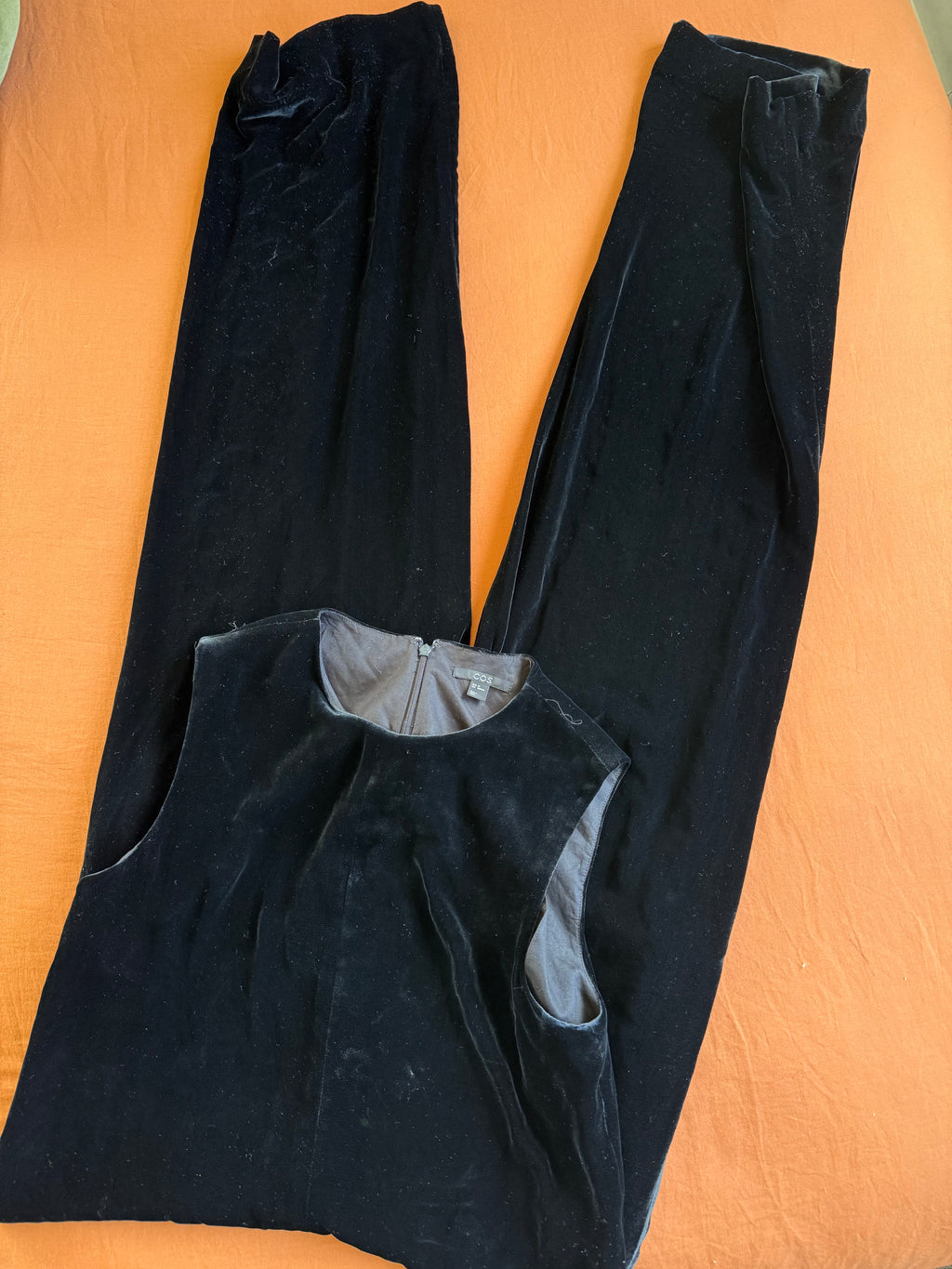 Cos Velvet Jumpsuit / Size 34