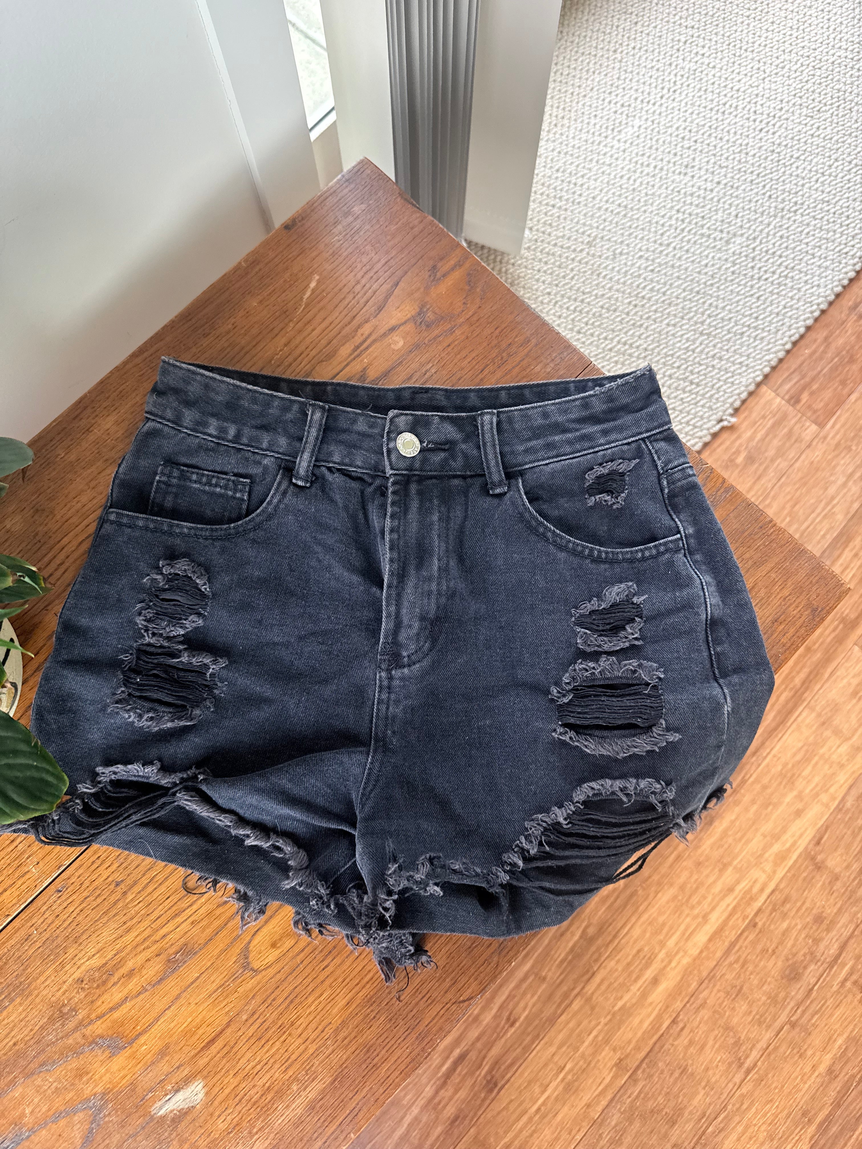 Denim Shorts / Size XS
