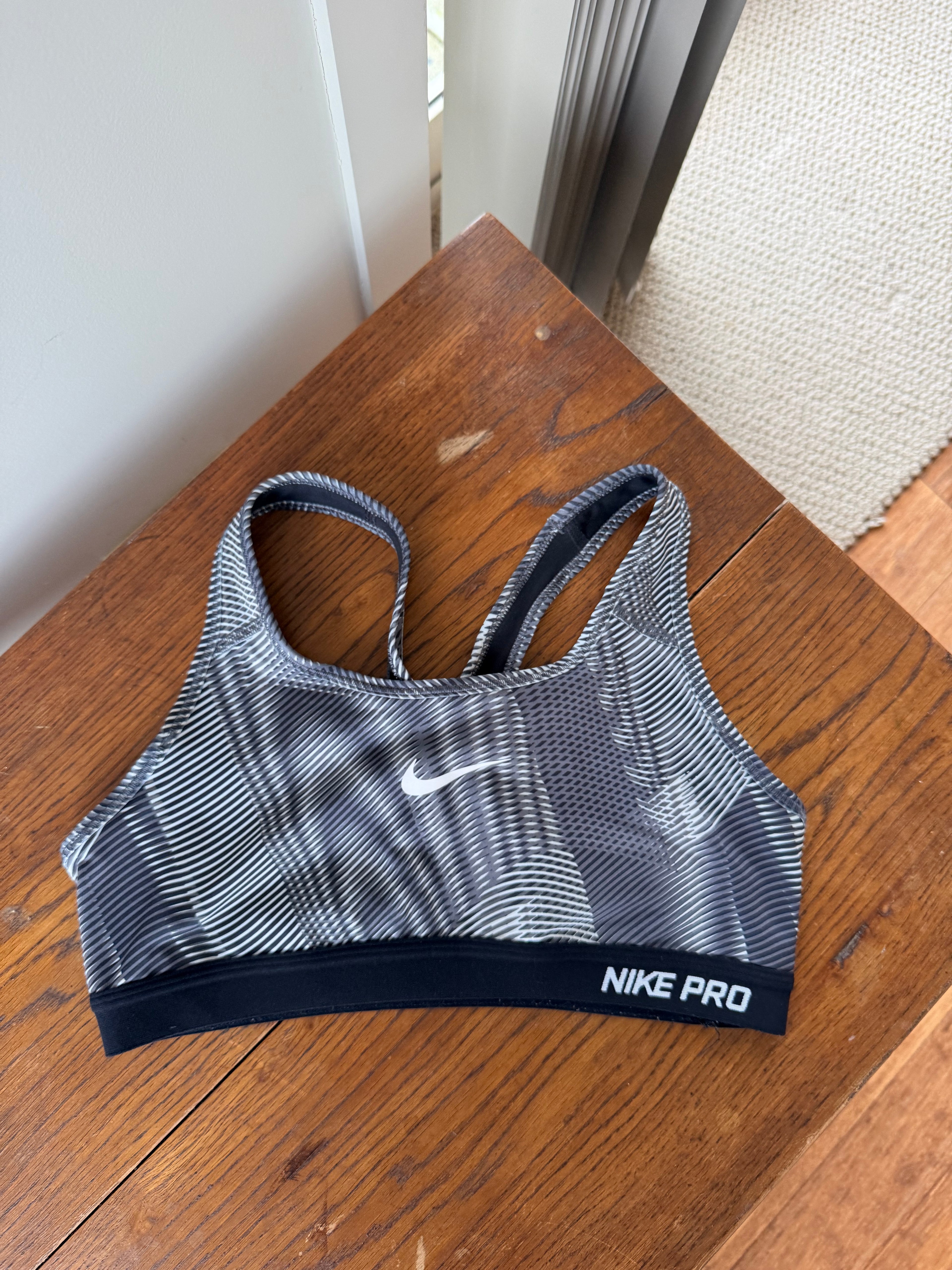 Nike Pro Bra / Size M