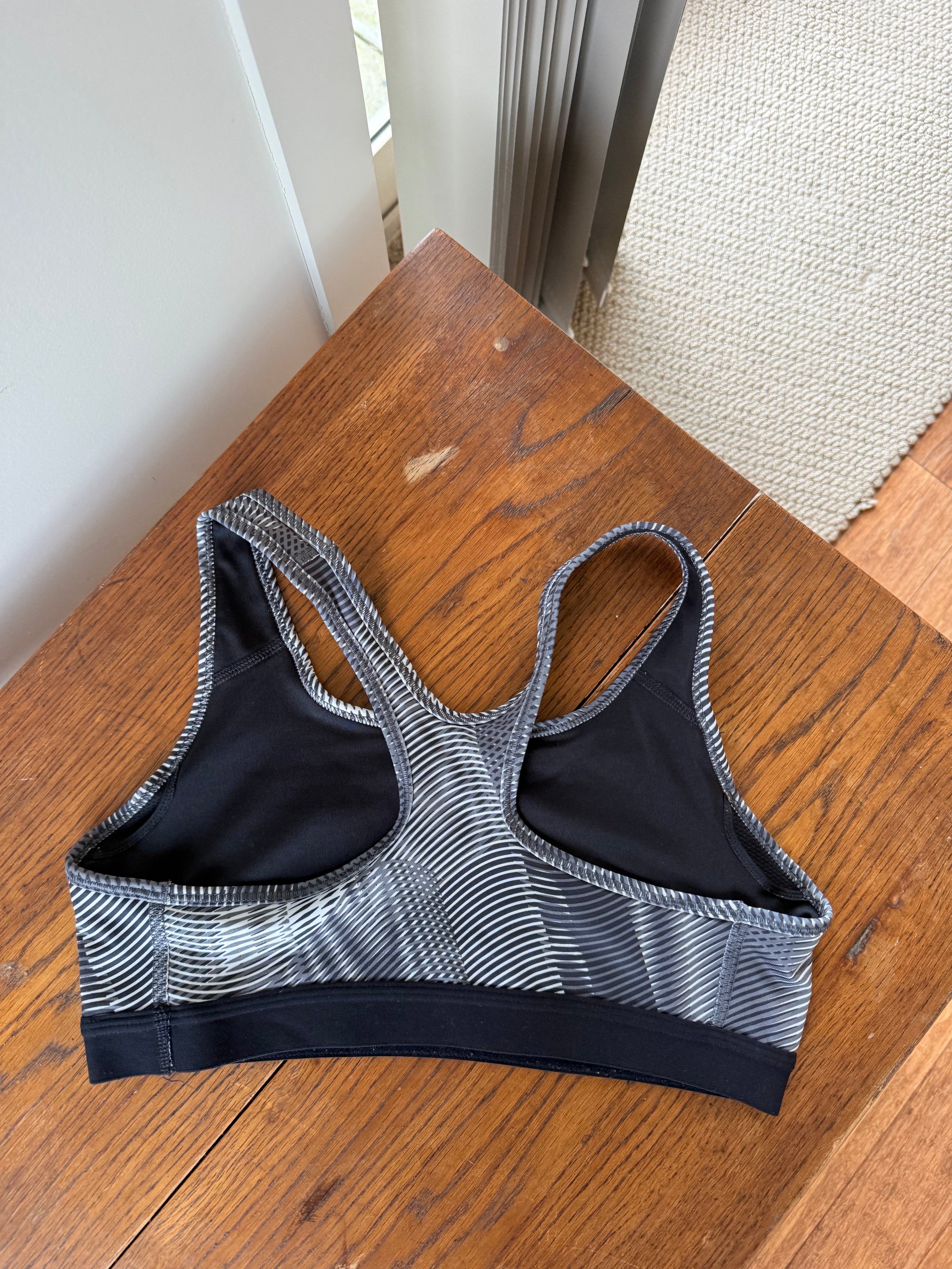 Nike Pro Bra / Size M